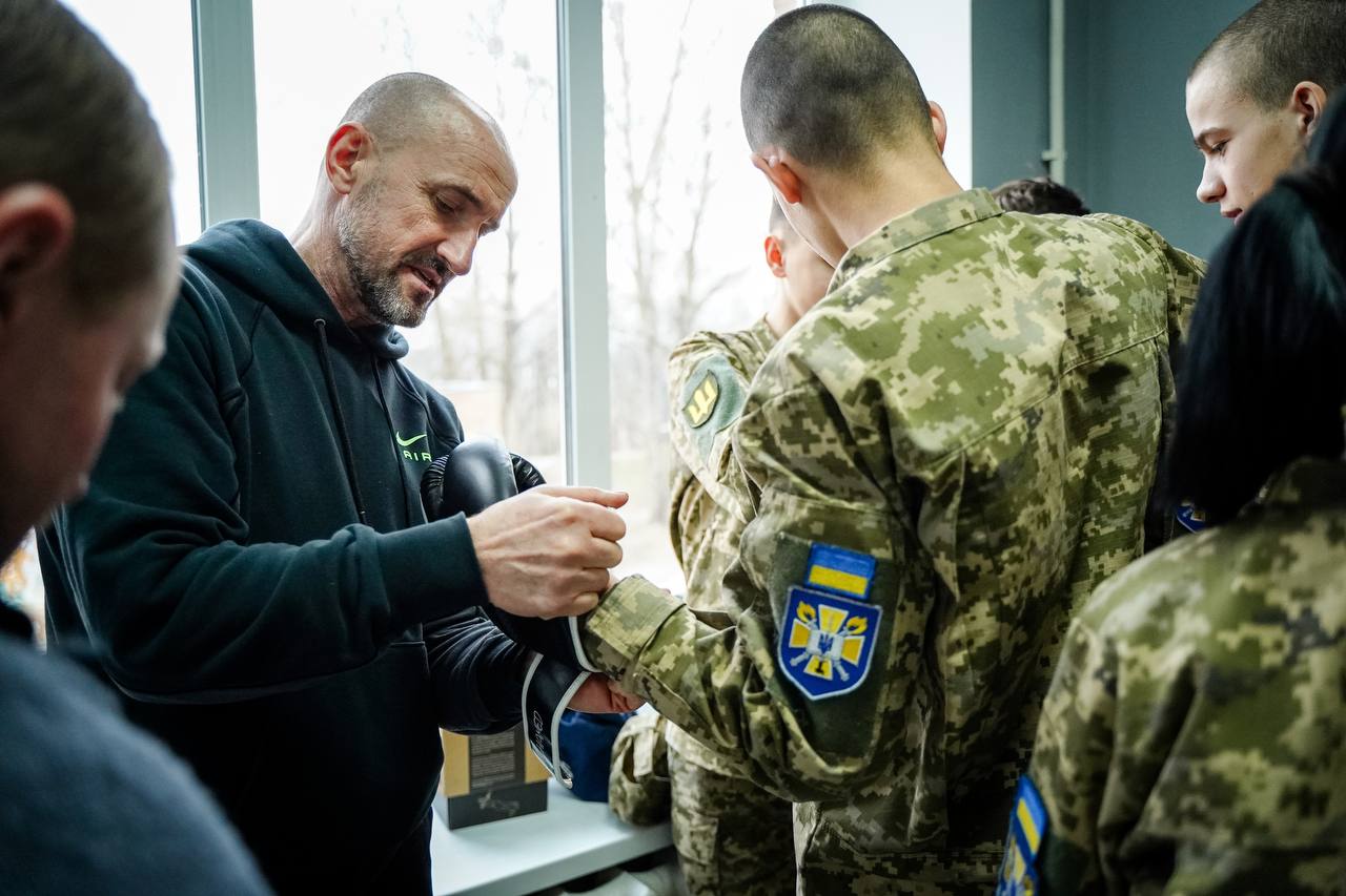 У Полтавському ліцеї з посиленою військово-фізичною підготовкою відкрили зал боксу та єдиноборств