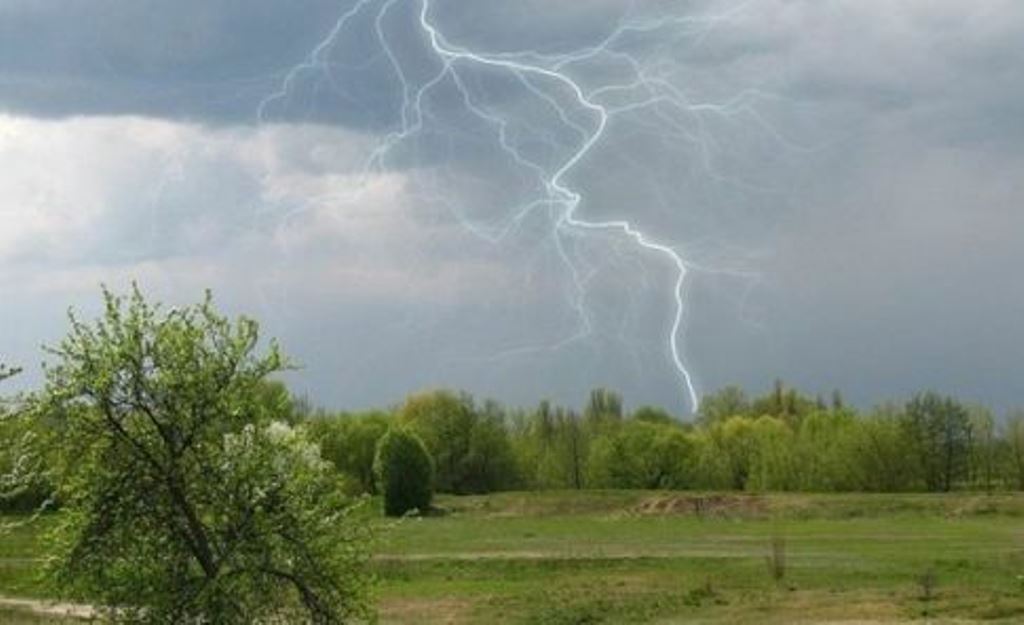 На Полтавщині оголосили штормове попередження 
