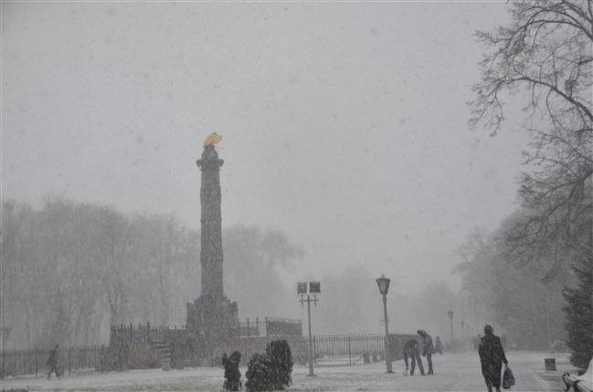 Налипання снігу та ожеледиця: синоптики попередили про погіршення погодних умов