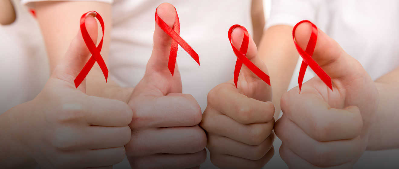 1 грудня –  Всесвітній день боротьби зі СНІДом