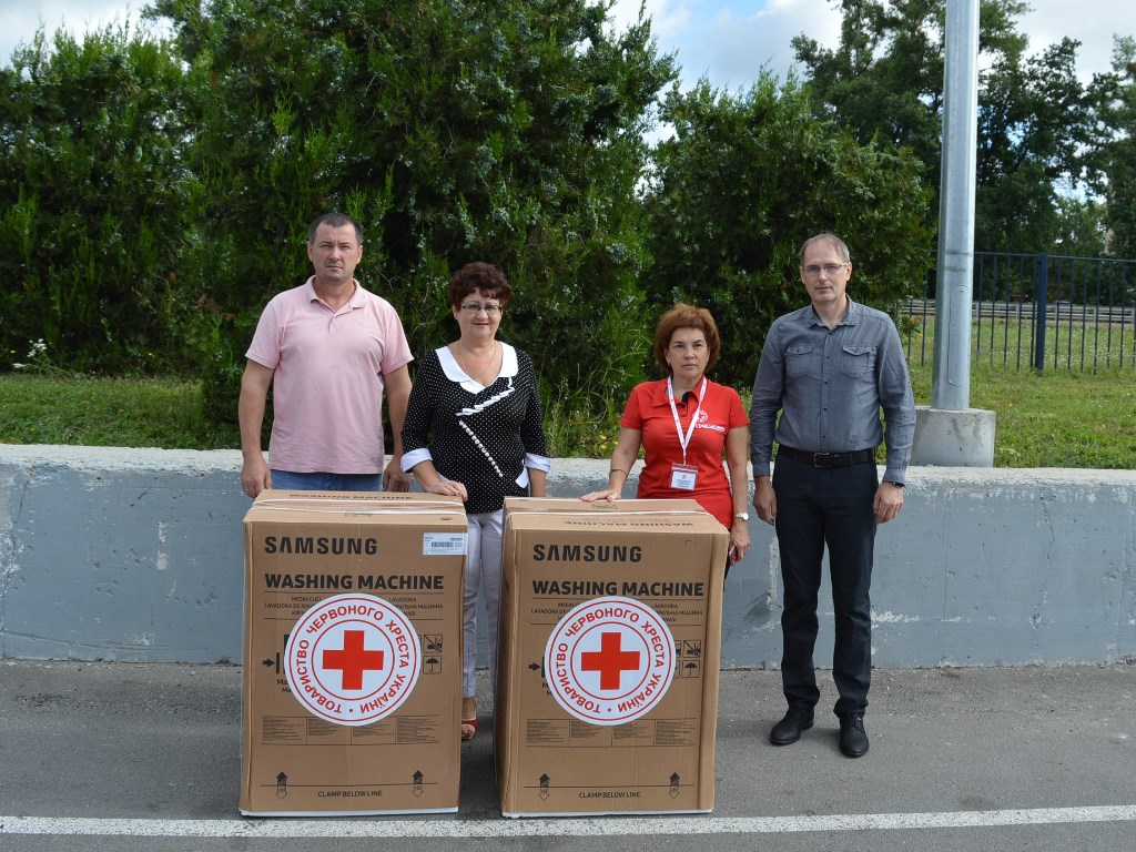 Дитячі будинки-інтернати області отримали гуманітарну допомогу від Товариства Червоного Хреста України