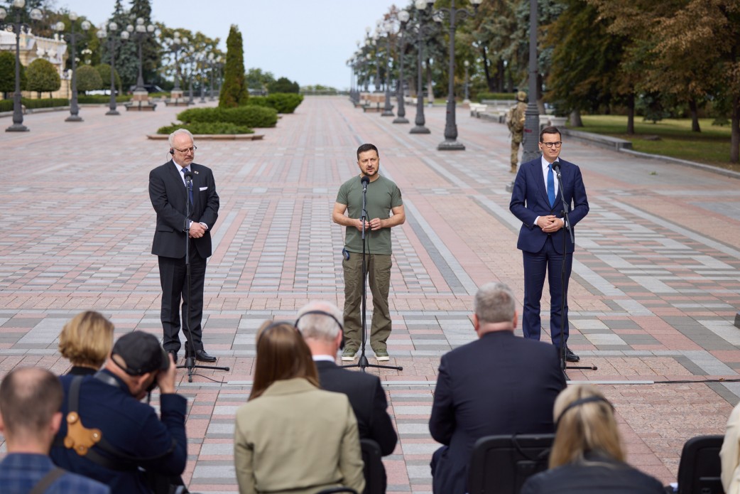 Глава держави зустрівся з Президентом Латвії та Прем’єр-міністром Польщі, які відвідали Київ
