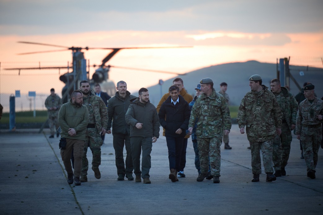 Президент ознайомився з підготовкою українських захисників на британській військовій базі