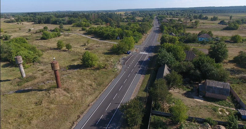 На Полтавщині планують відновити капітальні ремонти доріг 