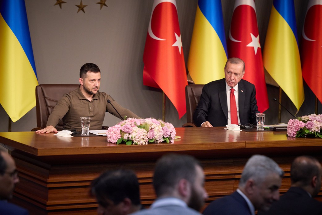 Україна й Туреччина працюють над тим, щоб повернути українців із російського полону – Президент