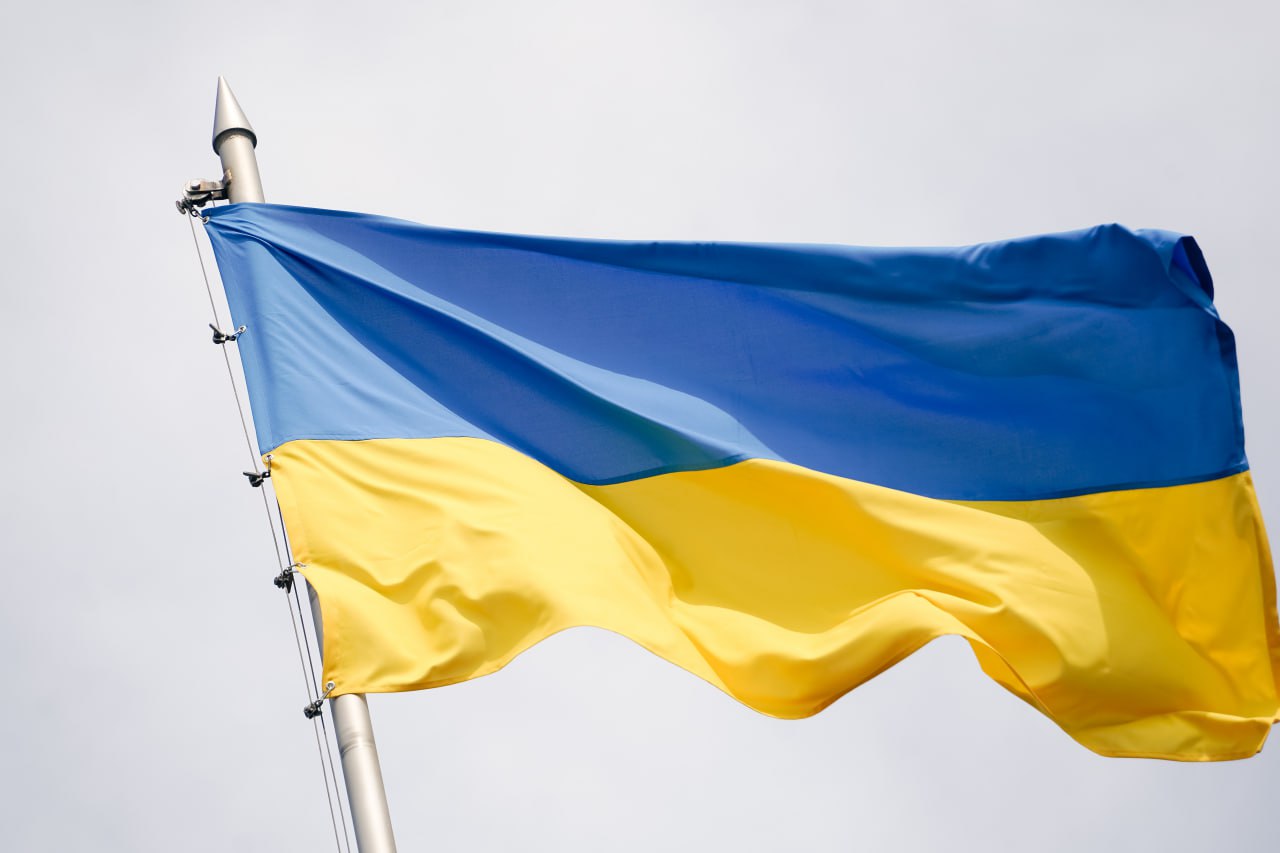 32 роки тому Верховна Рада офіційно затвердила Державний Прапор України
