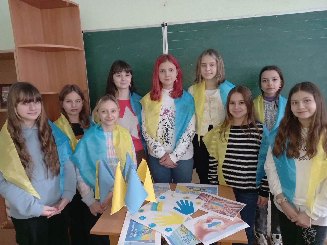 «Україна єдина і неподільна» – учні Кременчуцького спортивного ліцею імені І. Піддубного провели годину патріотичної єдності